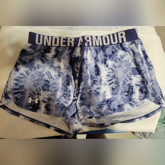 Under Armour tye dye shorts - Picture 1 of 3